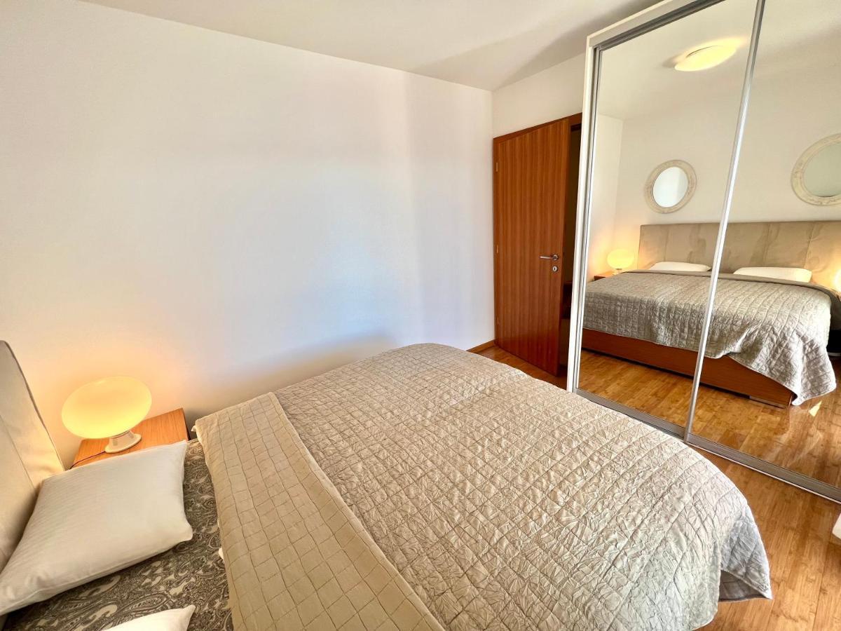 Apartment Golden View ดรามัลย์ ภายนอก รูปภาพ