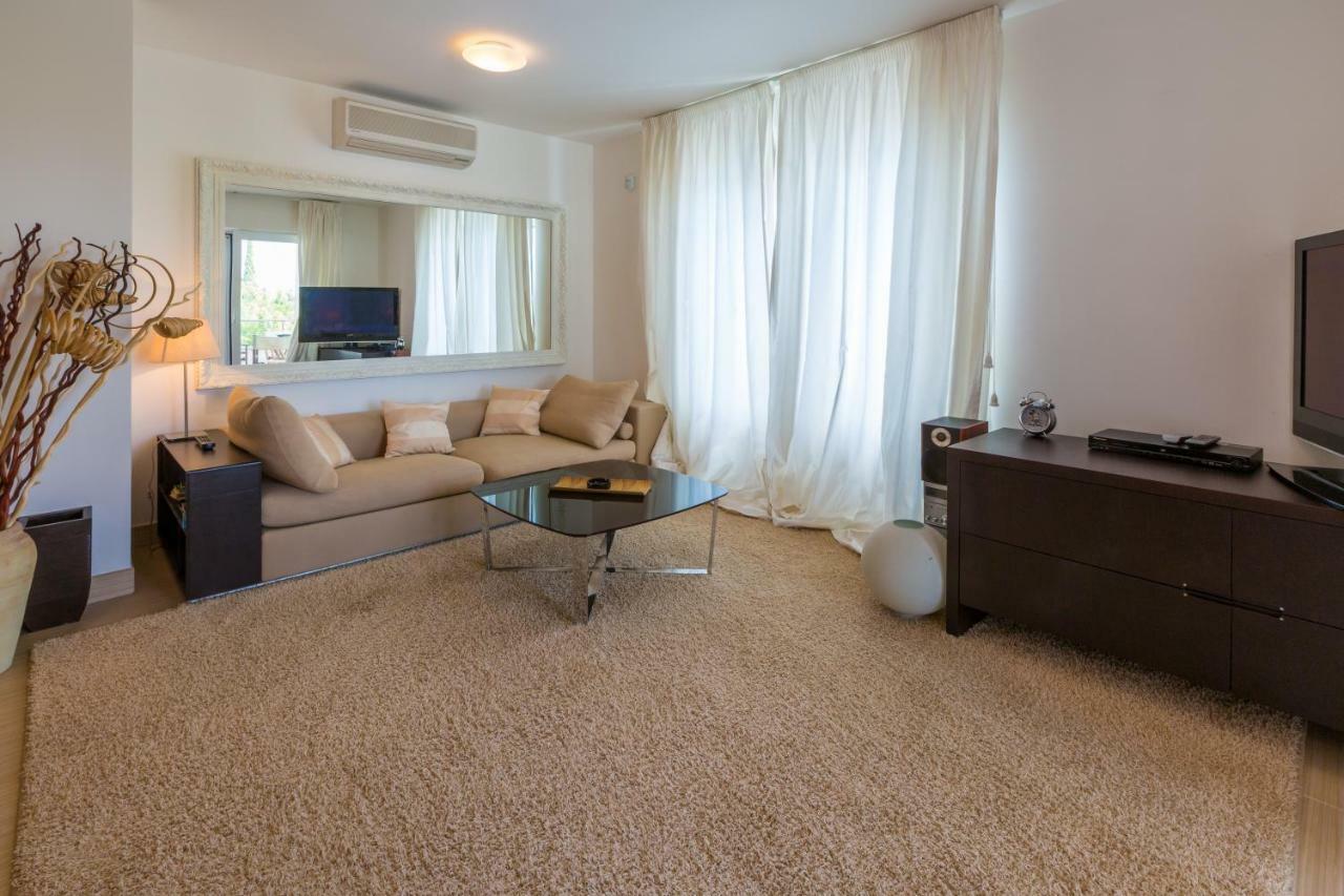 Apartment Golden View ดรามัลย์ ภายนอก รูปภาพ