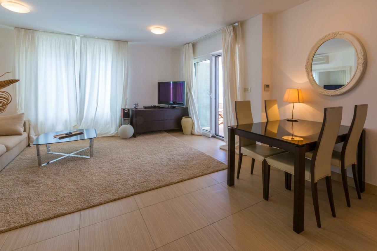 Apartment Golden View ดรามัลย์ ภายนอก รูปภาพ